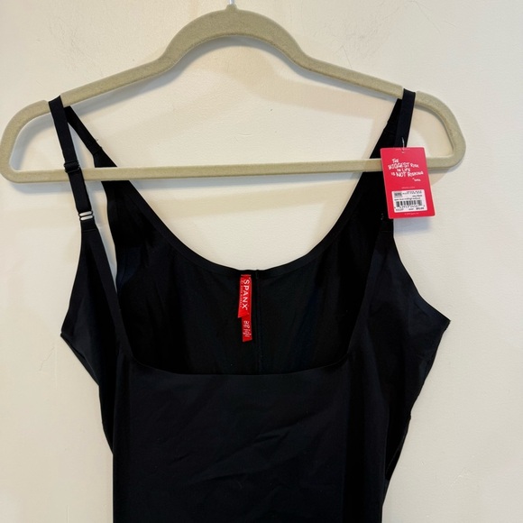 SPANX Thinstincts Open Bust Mid Thigh
Bodysuit size 1X NWT - Picture 11 of 14